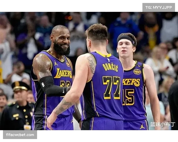湖人替补合计仅得12分 东契奇詹姆斯里夫斯三人效率低迷